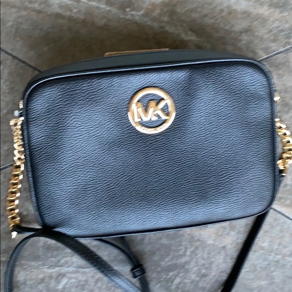 MICHAEL KORS FULTON LG EW CROSSBODY BLACK - Picture 15 of 16